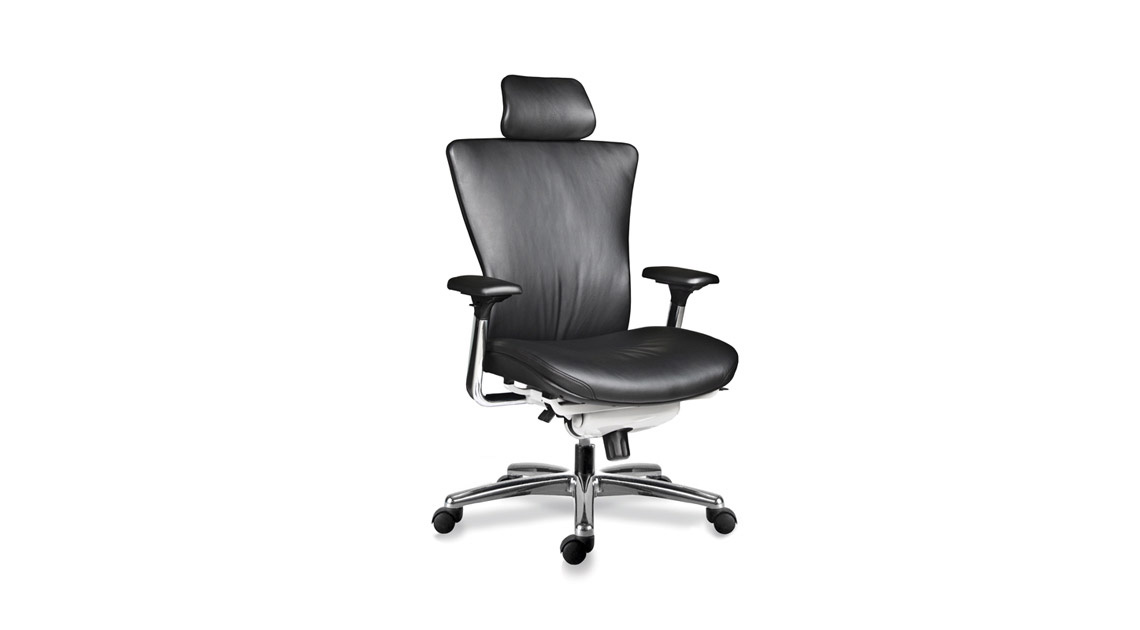 Soul office chair in black leather with chrome arm and base.